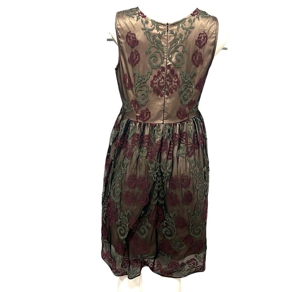 Sundance black sheer embroidered fit and flare sleeveless dress size 8 - Picture 2 of 8